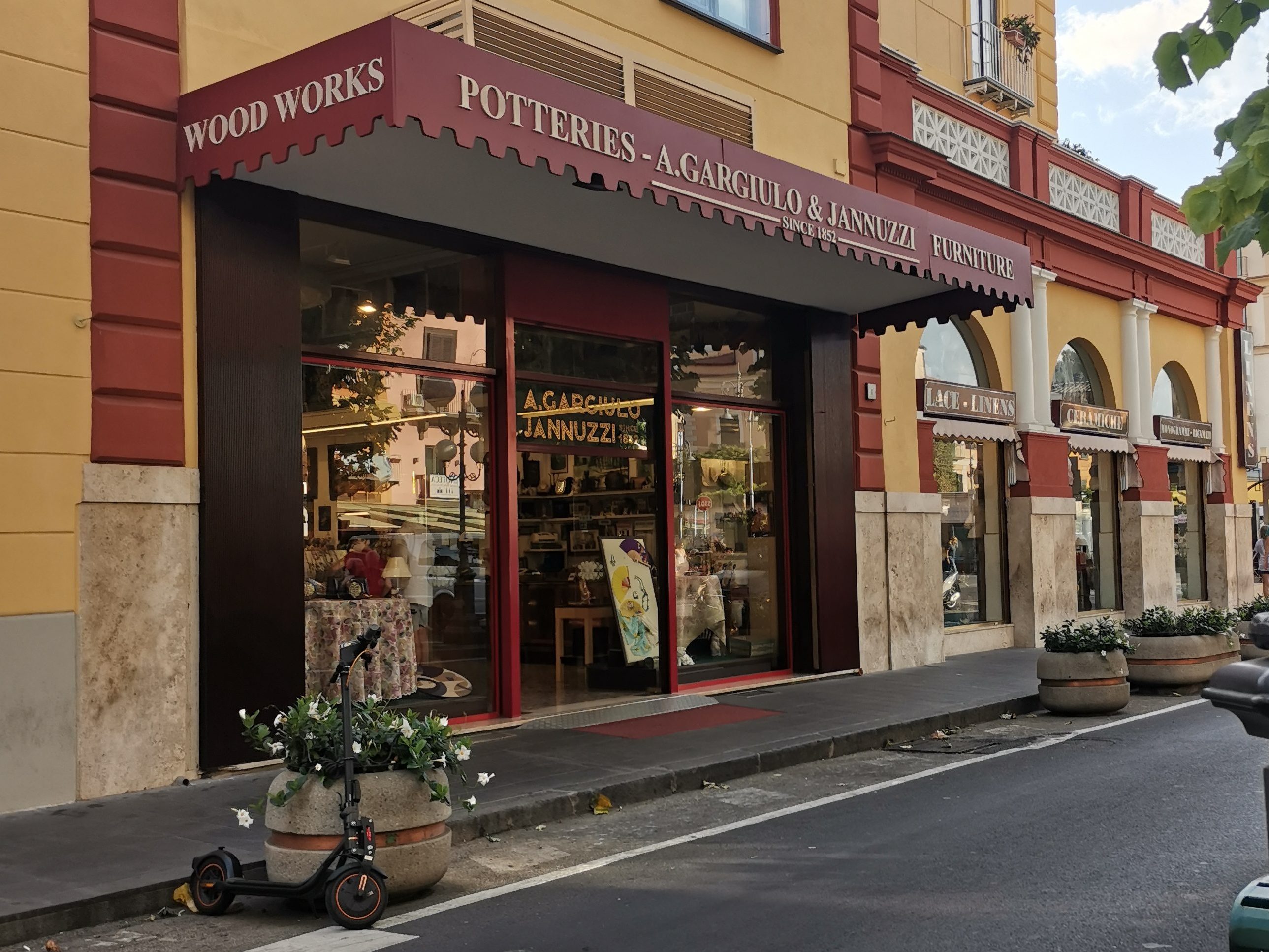 Gargiulo & Jannuzzi shop in Sorrento, Italy
