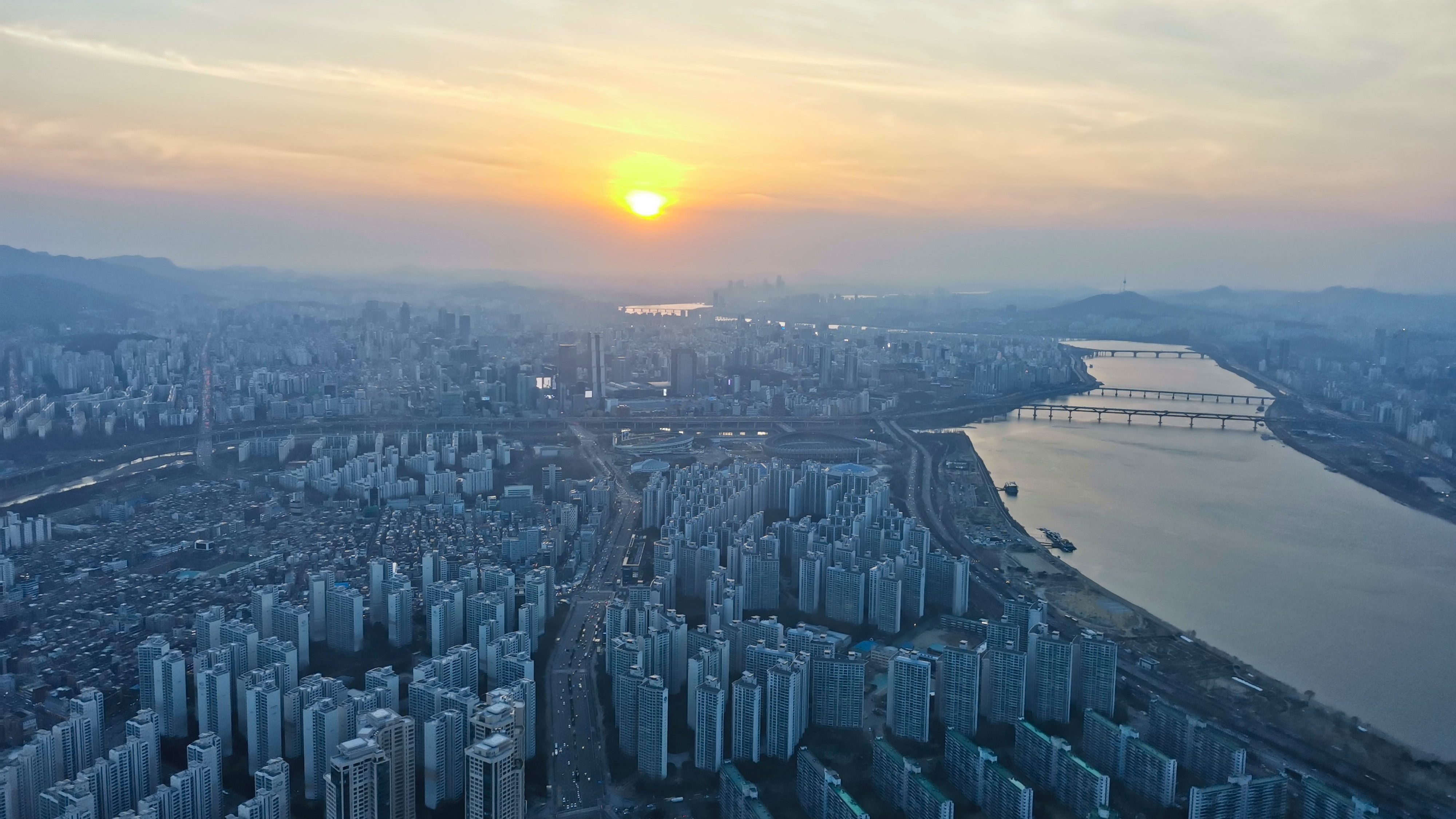 View from the top of Lotte Tower, Seoul, South Korea at sunset